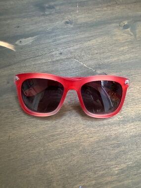 NWOT Bright Pink Ombré Wayfarer Sunglasses Retro Square Gradient Frame